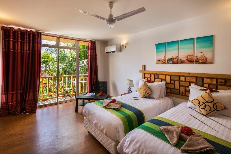 แชลโลว์ ลากูน ราสดู Hotel Rasdhoo ภายนอก รูปภาพ